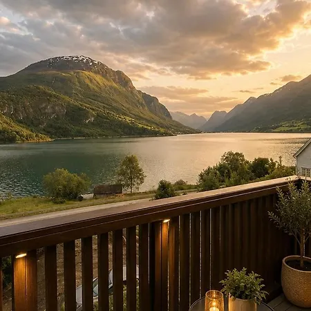 Loen Fjord Panorama Appartamento Stryn